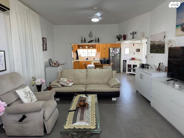 דו משפחתי, הכלניות, יקנעם עילית