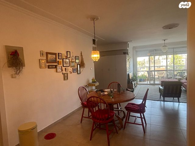 דירה, עזריאל 10, רמת גן