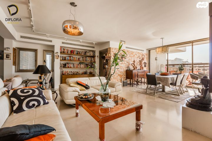 אורי צבי גרינברג 