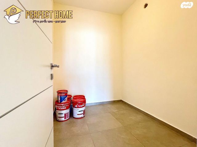 דירה, אהוד מנור, יפה נוף, כפר יונה