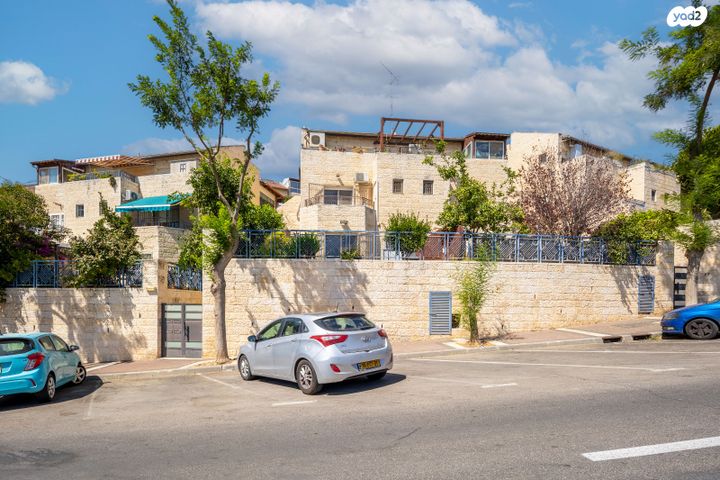 דירת גן, אל סלוודור, גבעת משואה, ירושלים