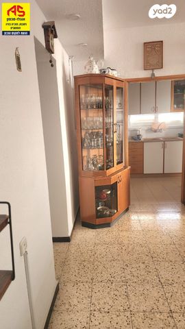 דירה, ב' / צפון מערב העיר, רחובות