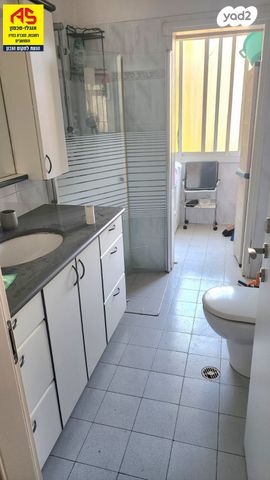 דירה, ב' / צפון מערב העיר, רחובות