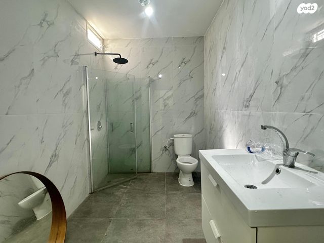 דירה, נתן שוורץ, רסקו, לוד