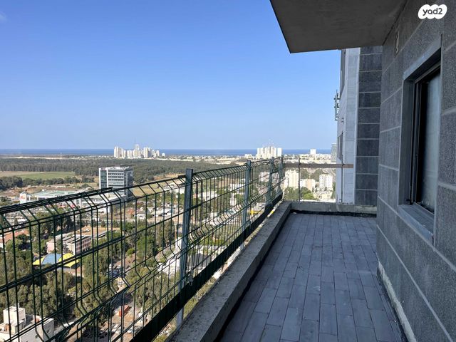 דירה, הרברט סמואל 34, מרכז העיר, חדרה