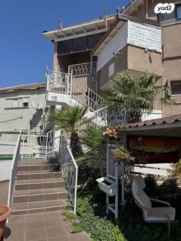 דו משפחתי, הכלניות, יקנעם עילית