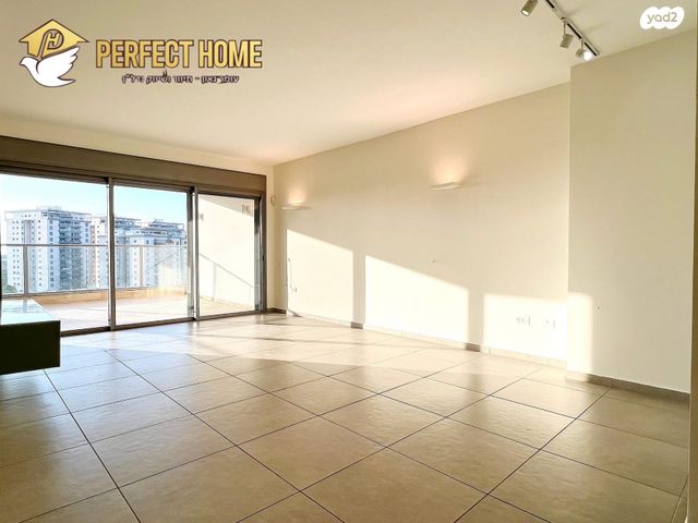 דירה, אהוד מנור, יפה נוף, כפר יונה