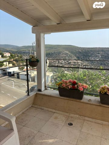 דו משפחתי, הוד הכרמל, דניה, חיפה