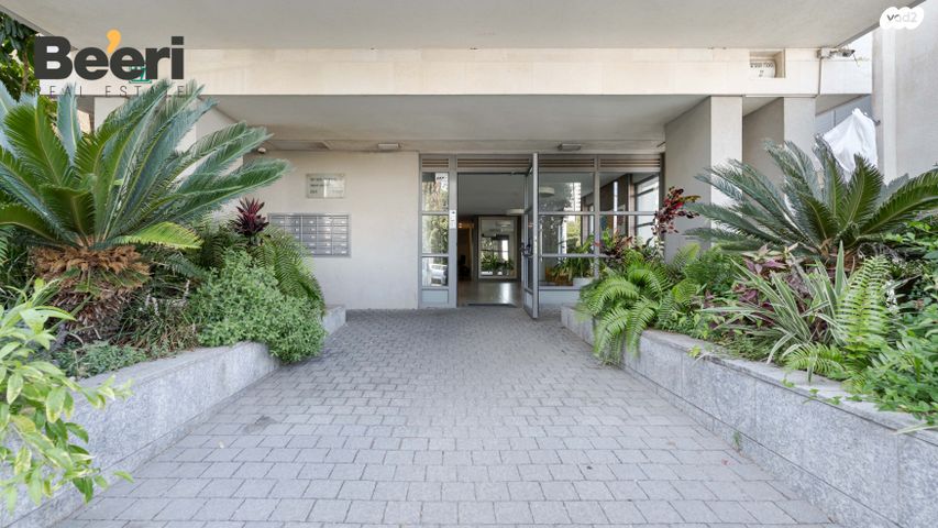 דירת גן, מעלה הצופים, שכונת חשמונאים, מרכז העיר א, רמת גן