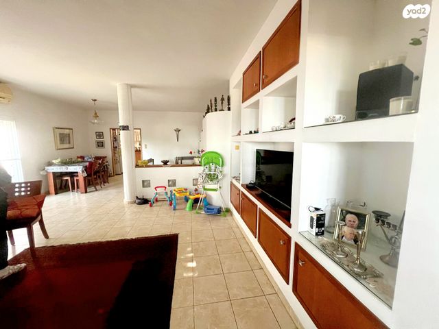 דו משפחתי, זמנהוף, אחוזה, חיפה