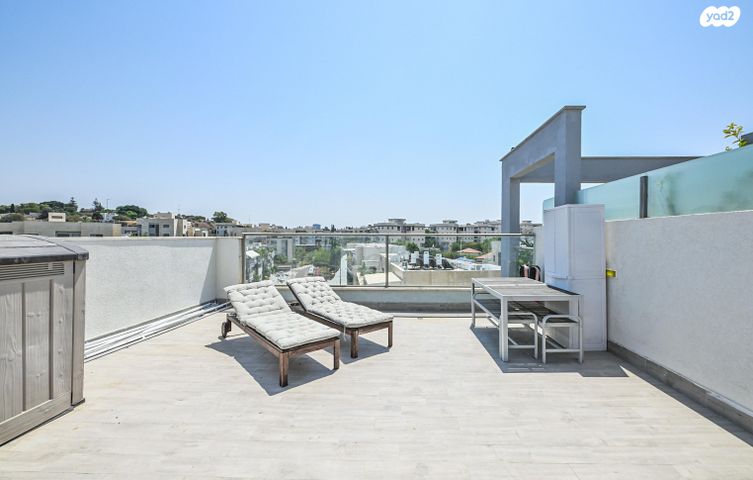 גג/ פנטהאוז, העומרים, נס ציונה