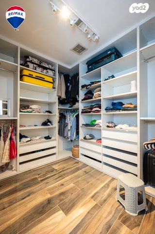 דו משפחתי, שושן, פרדס חנה כרכור