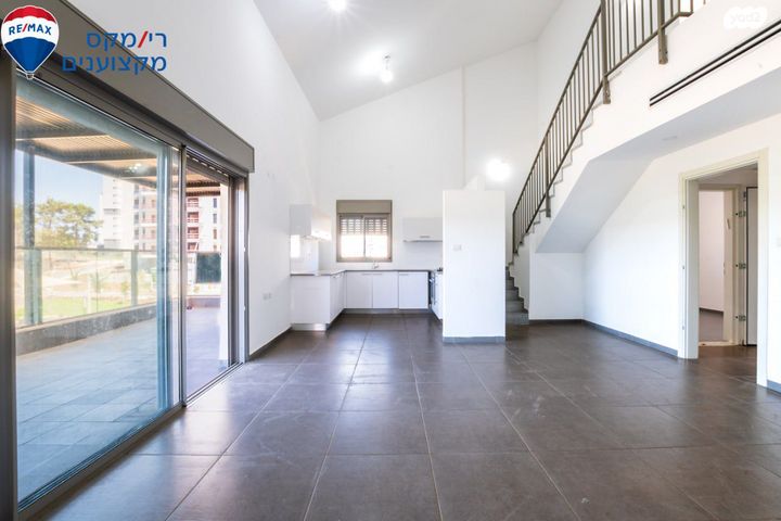 דופלקס, שער הגיא, יקנעם עילית