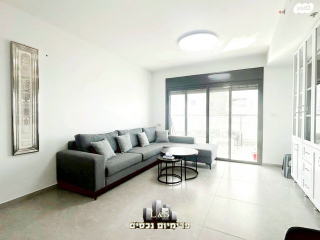 דירה, חיים לבב, יצחק שמיר, נהריה