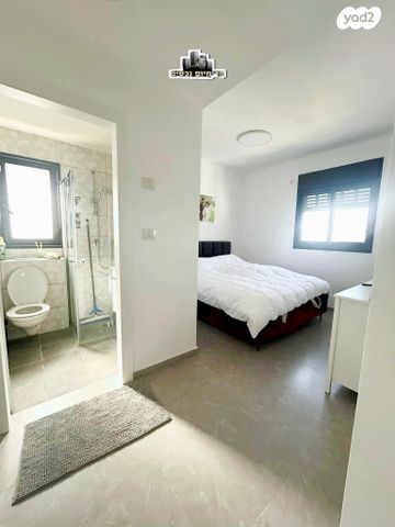 דירה, חיים לבב, יצחק שמיר, נהריה