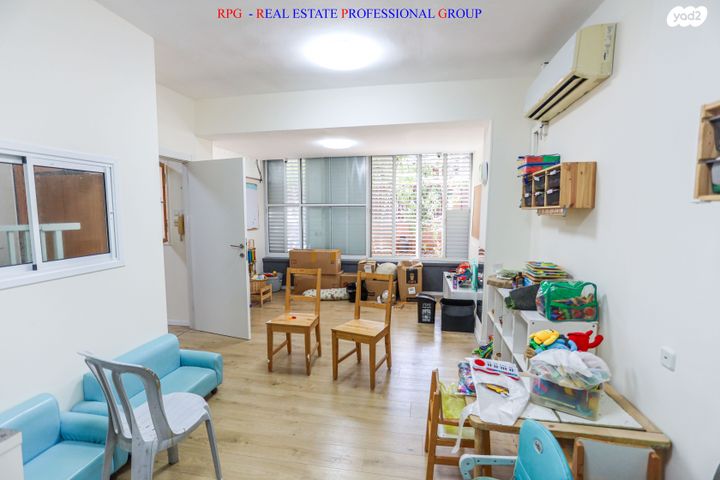 דו משפחתי, תל אביב יפו