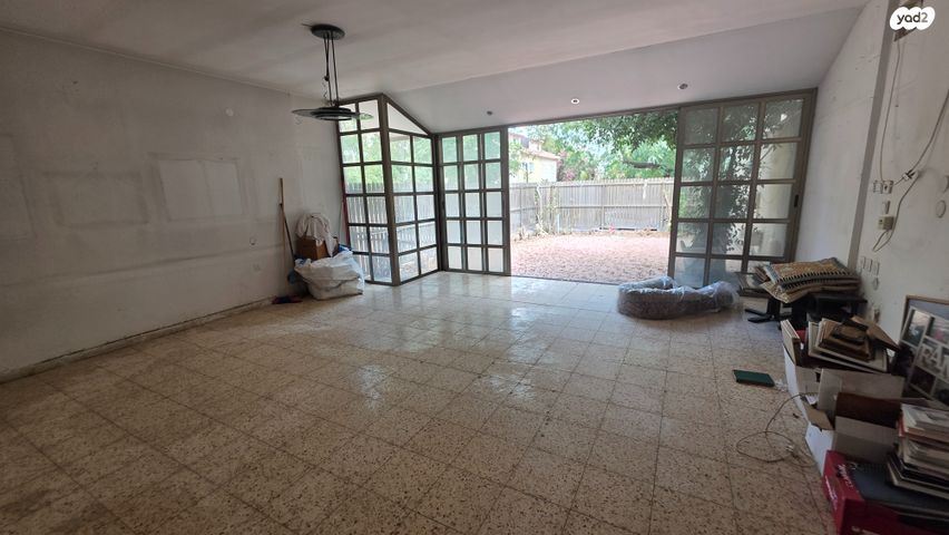 דו משפחתי, אז"ר, אלון, רמת השרון