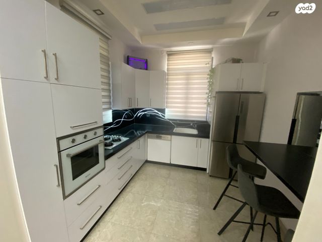 דו משפחתי, דרך אלנבי, קרית אליעזר, חיפה