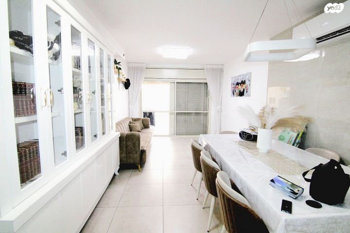 דירת גן, מבוא כפתור החולות, רובע ח', אשדוד