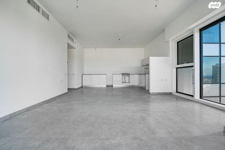 דירה, אריאל שרון, סיטי, גבעתיים