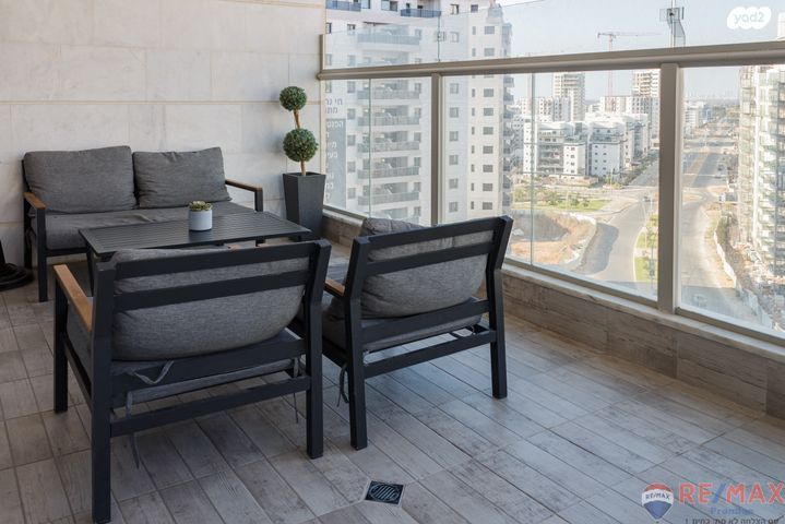 דירה, עיר היין, אשקלון