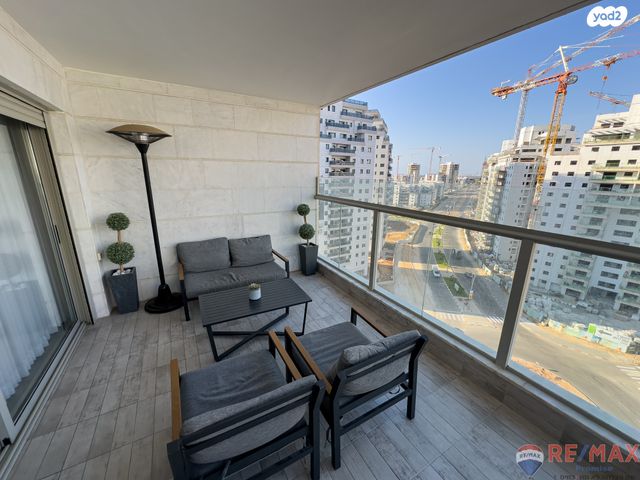 דירה, עיר היין, אשקלון