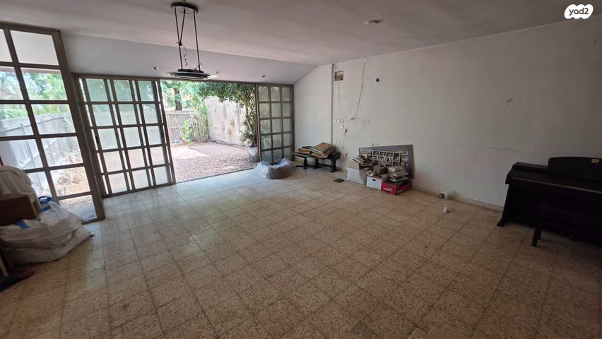 דו משפחתי, אז"ר, אלון, רמת השרון