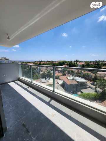 דירה, יסוד המעלה, שאר העיר, הוד השרון