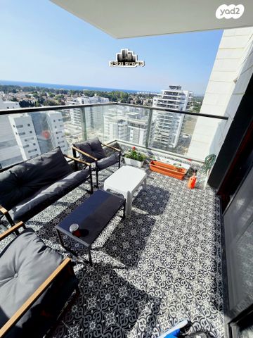 דירה, חיים לבב, יצחק שמיר, נהריה