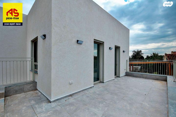 בית פרטי/ קוטג', שיקמה, מרכז פרדס חנה, פרדס חנה כרכור