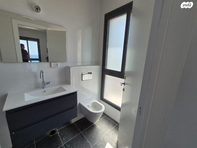 גג/ פנטהאוז, אמנון ליפקין שחק 3, נוף הטיילת, נתניה