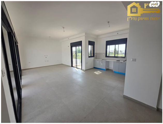 גג/ פנטהאוז, קיראון, קרית אונו