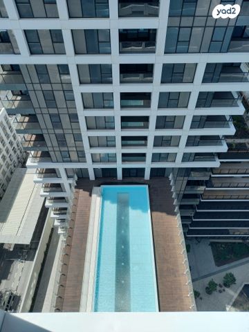 דירה, ליאונרדו דה וינצ'י 2, גני שרונה, קרית הממשלה, תל אביב יפו