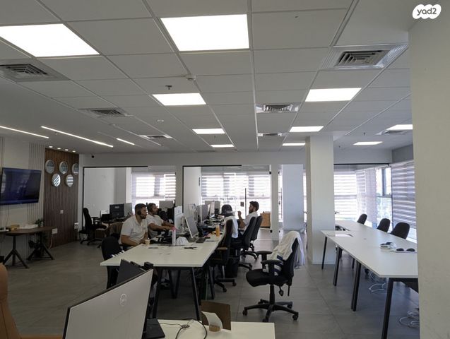 משרדים, קרית אתא