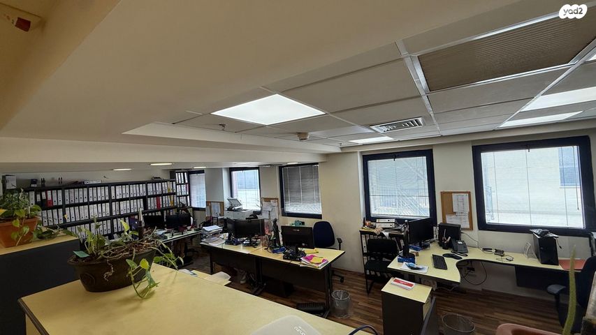 משרדים, פתח תקווה