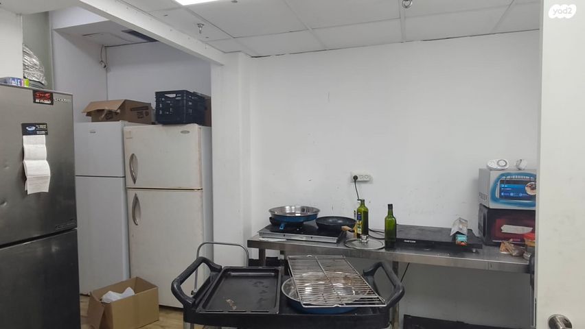 אולמות, רעננה