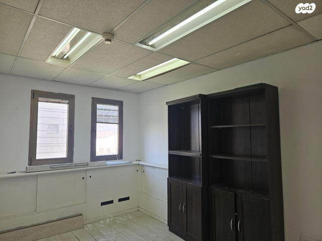 משרדים, שדרות ירושלים 49, מכללת תל אביב יפו, דקר, תל אביב יפו