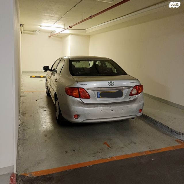 מודעת רכב טויוטה קורולה