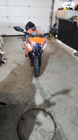 KTM SuperSport RC 390
