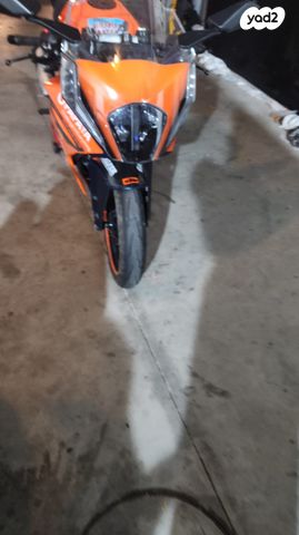 מודעת רכב KTM SuperSport RC 390