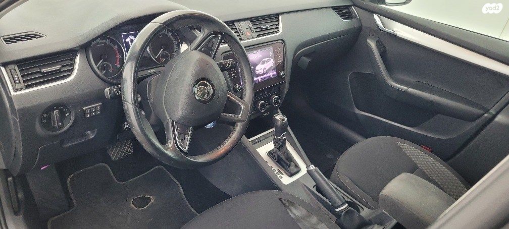 סקודה אוקטביה