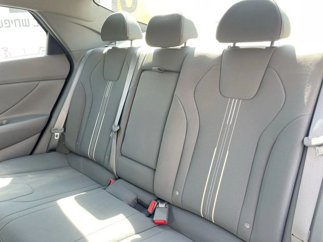 יונדאי אלנטרה