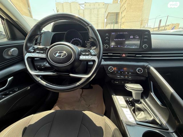 יונדאי אלנטרה