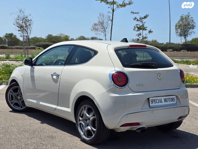 אלפא רומיאו מיטו