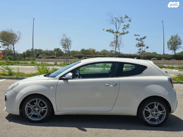 אלפא רומיאו מיטו