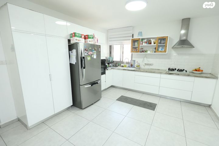 נחום שריג 16