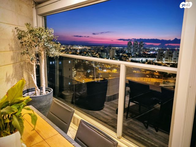 גג/ פנטהאוז, בצלאל 31, שכונה ב', באר שבע