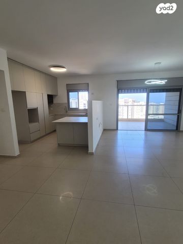 דירה, שדרות הציונות 77, ברנע, אשקלון