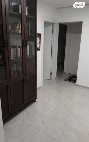 דירה, הצבעוני 23, רובע ח', אשדוד