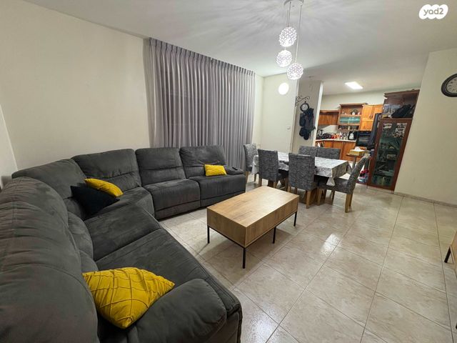 חיים וייצמן 24